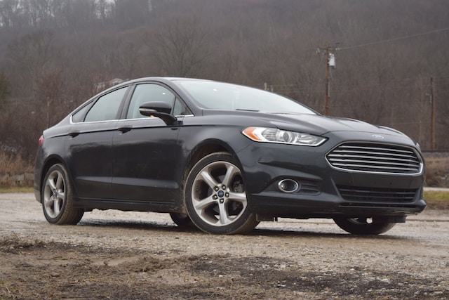 A Comprehensive Review of the Ford Fusion: Performance, Safety Features, and More